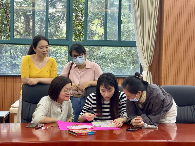 教育安博(中国)开展党课活动